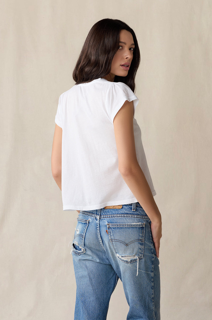 Shrunken BF Tee in white sheer cotton - the lady & the sailor