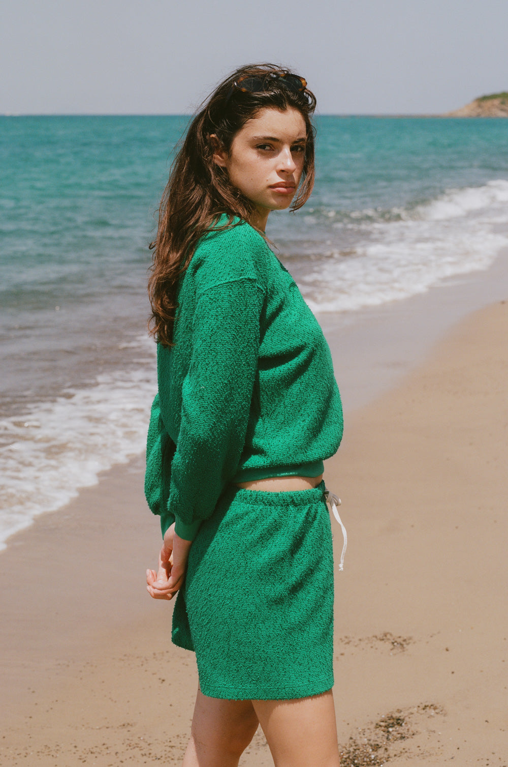 le classique crew in kelly green boucle and everyday short in kelly green boucle - the lady & the sailor