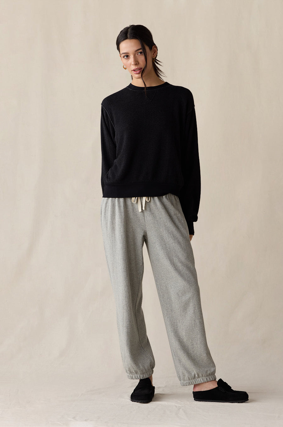 Relaxed Fleece Sweatshirt in black styled with the Relaxed Pocket Sweatpant in heather grey terry - the lady & the sailor