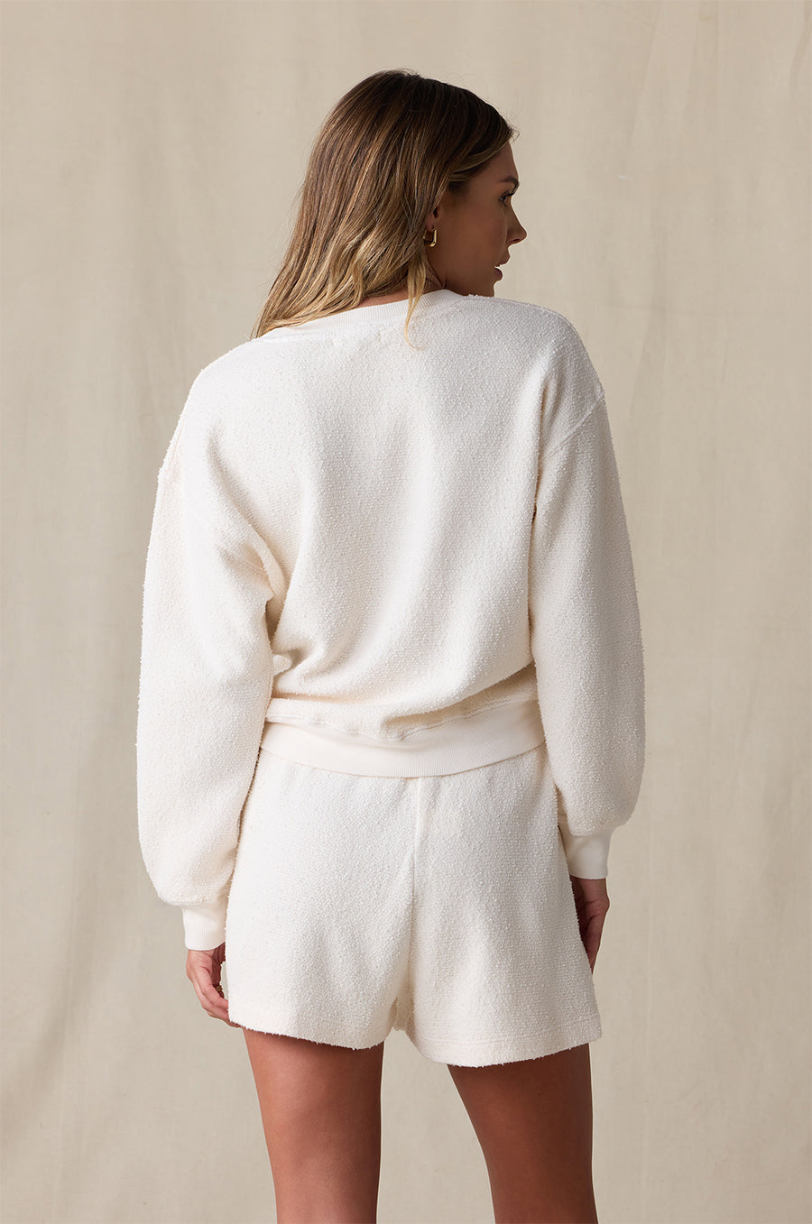 THE EVERYDAY SHORT IN VANILLA BOUCLÉ STYLED WITH LE CLASSIQUE CREW IN VANILLA BOUCLÉ - the lady & the sailor