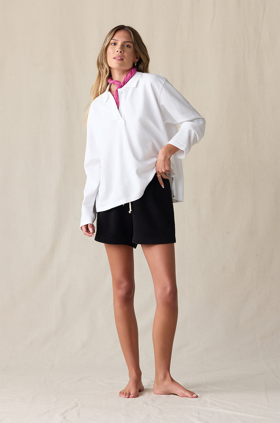 THE EVERYDAY SHORT IN BLACK BOUCLÉ STYLED WITH THE BF POLO IN WHITE COTTON TWILL - the lady & the sailor