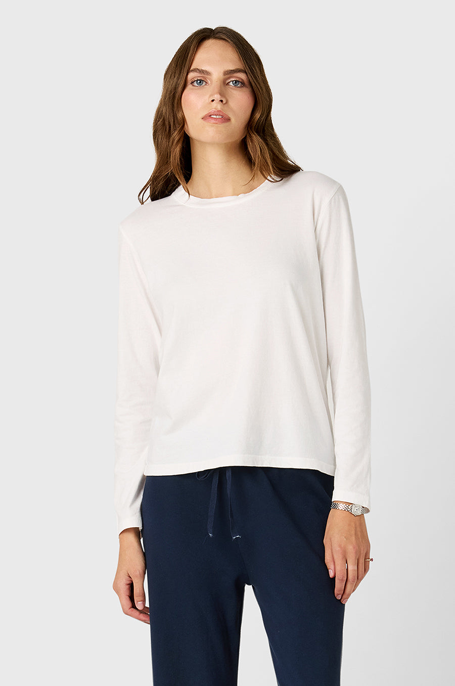 Model wearing the lady & the sailor Long Sleeve Boy Tee in White.