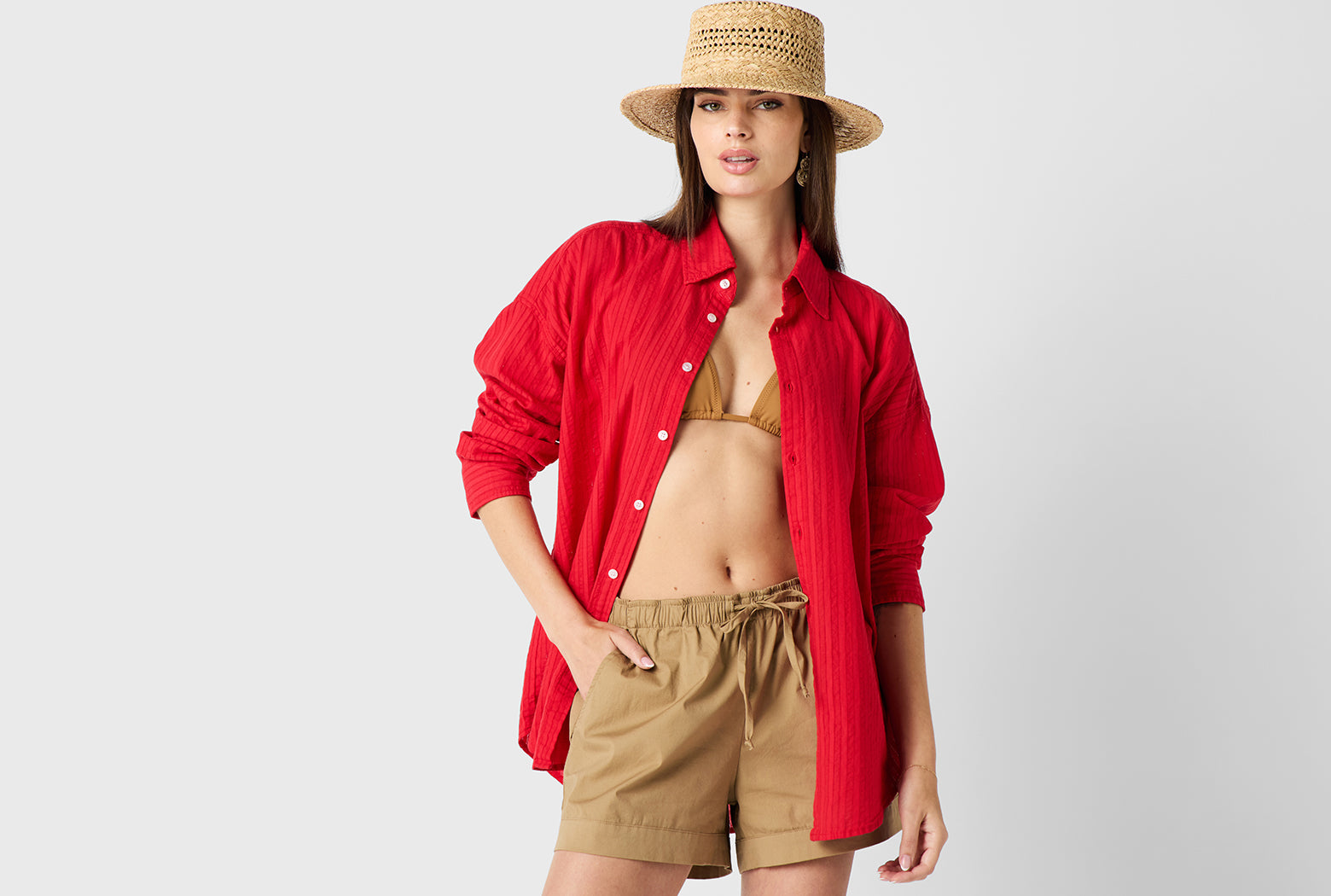 Brunette Model wearing the lady & the sailor Sunday Shirt in Red Pointelle Stripe