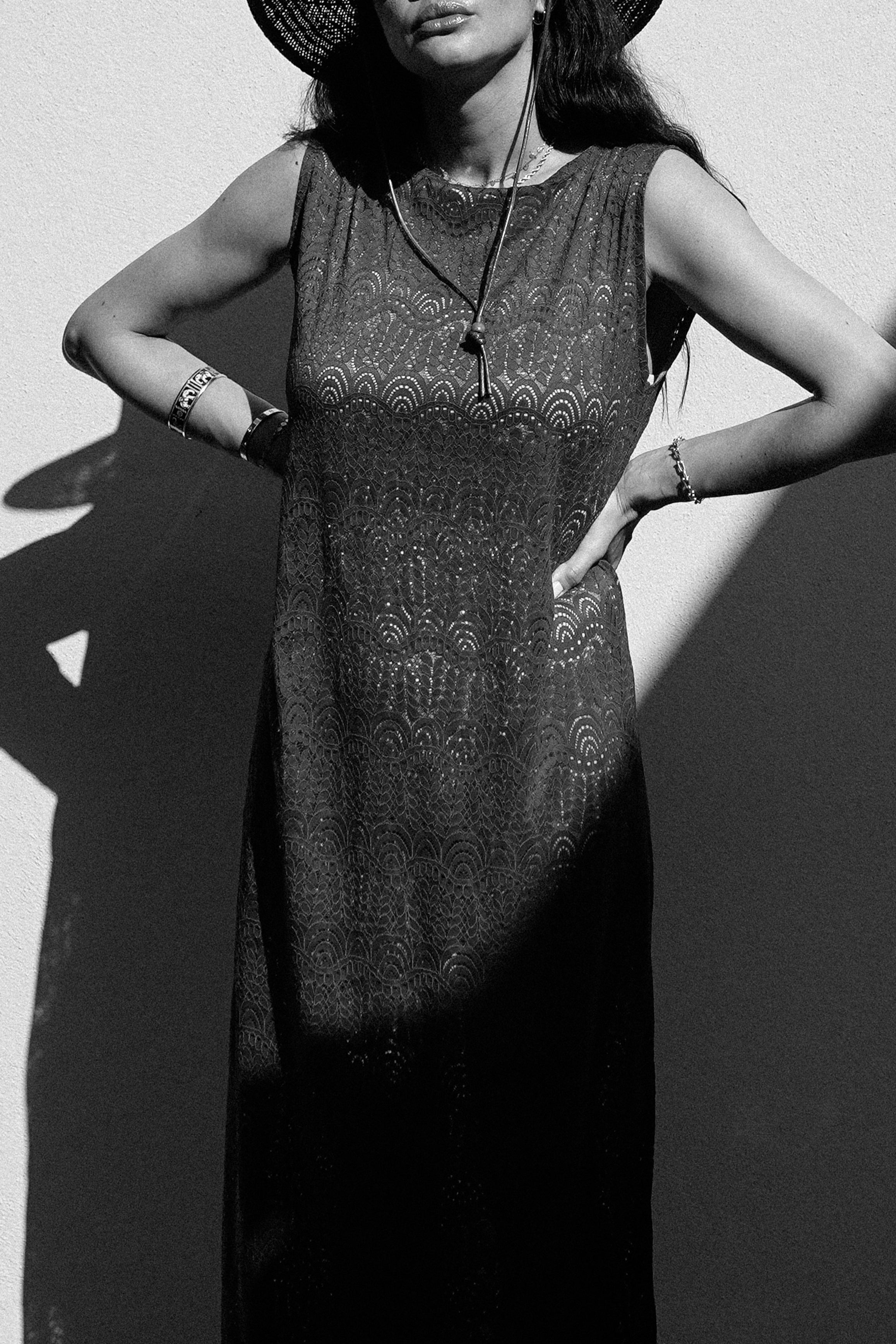 LONG SHIFT TUNIC IN SCARLETT LACE