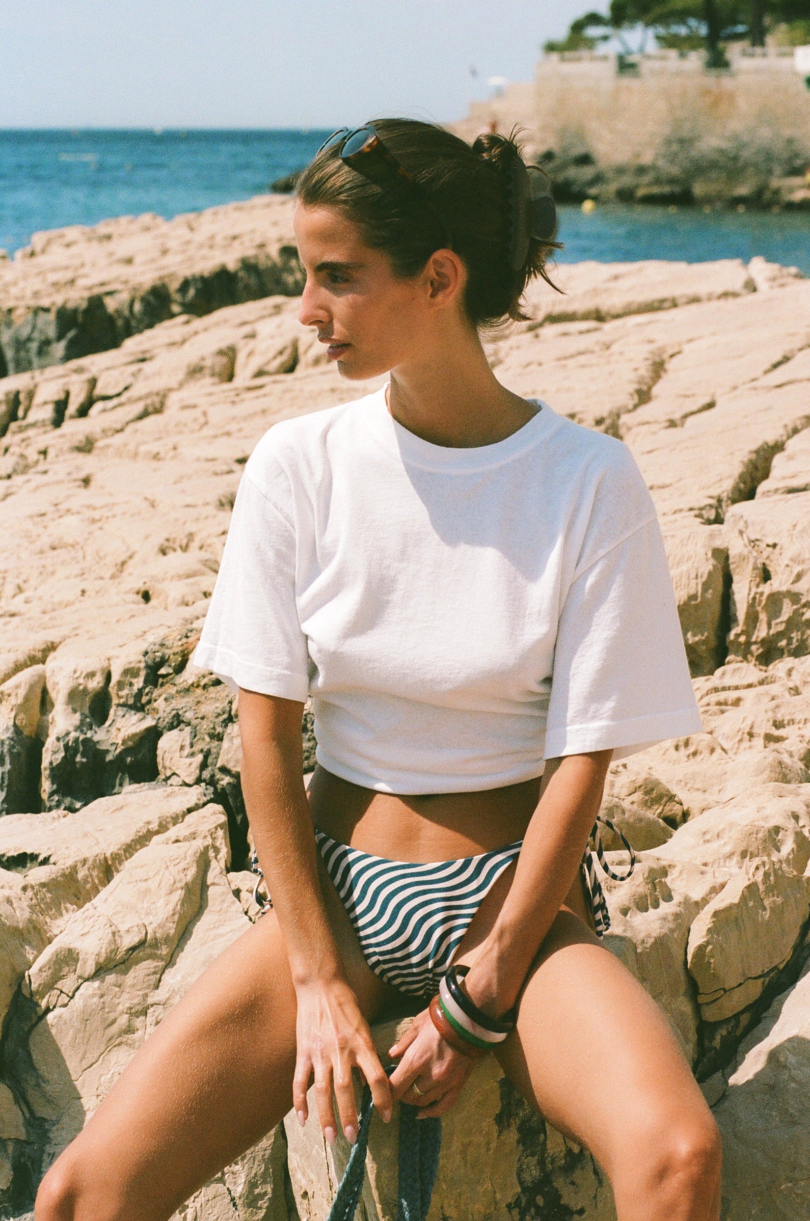 THE SLOUCHY TEE IN WHITE - the lady & the sailor