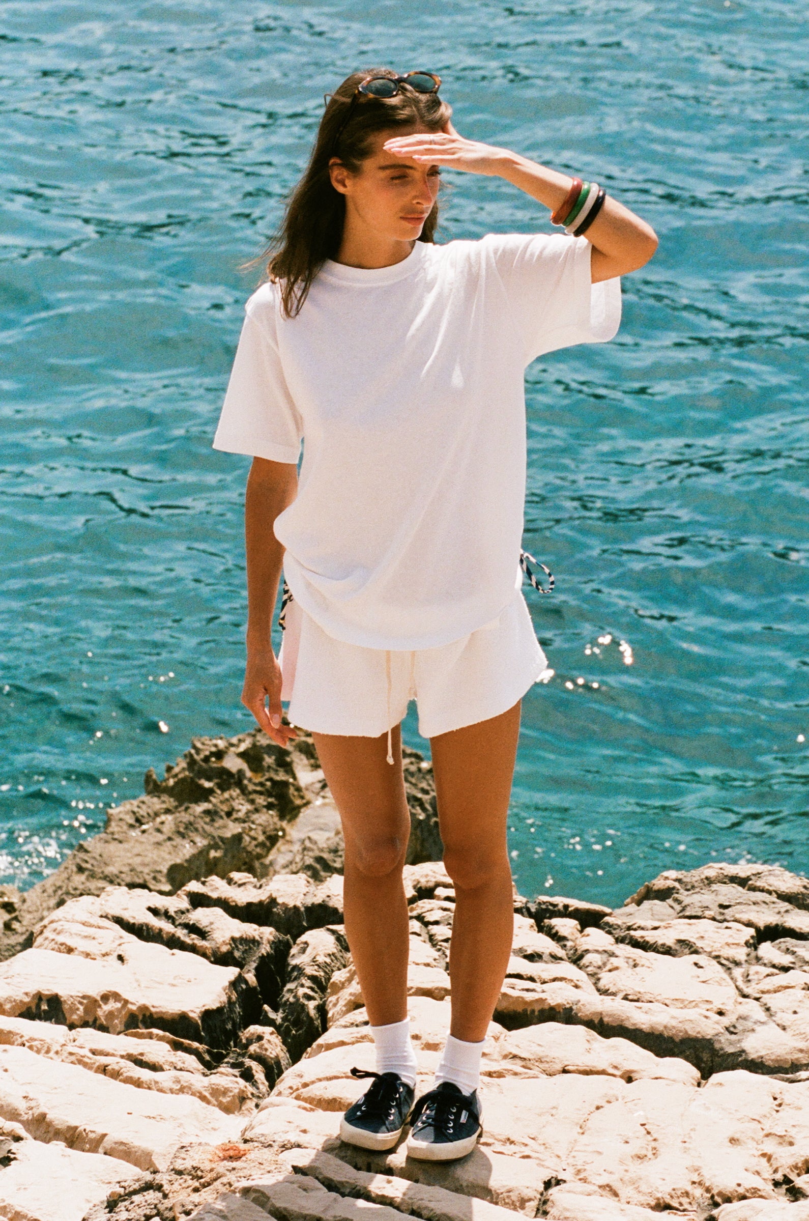 THE SLOUCHY TEE IN WHITE STYLED WITH THE EVERY DAY SHORT IN WHITE BOUCLÉ - the lady & the sailor