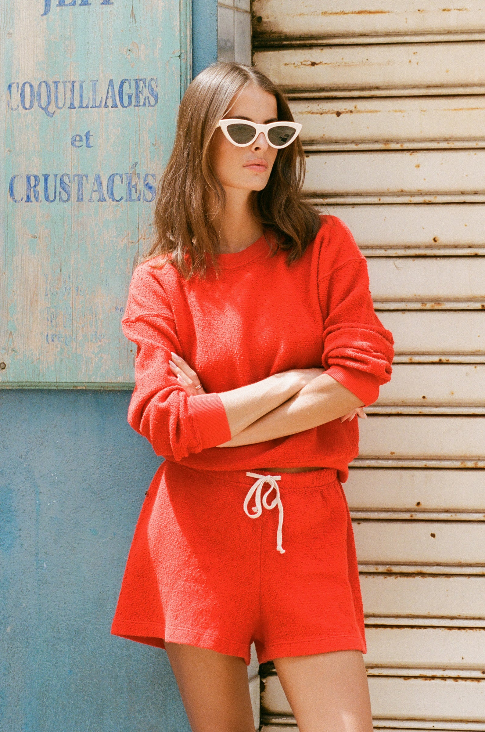 THE EVERYDAY SHORT IN TOMATO BOUCLÉ STYLED WITH LE CLASSIQUE CREW IN TOMATO BOUCLÉ - the lady & the sailor