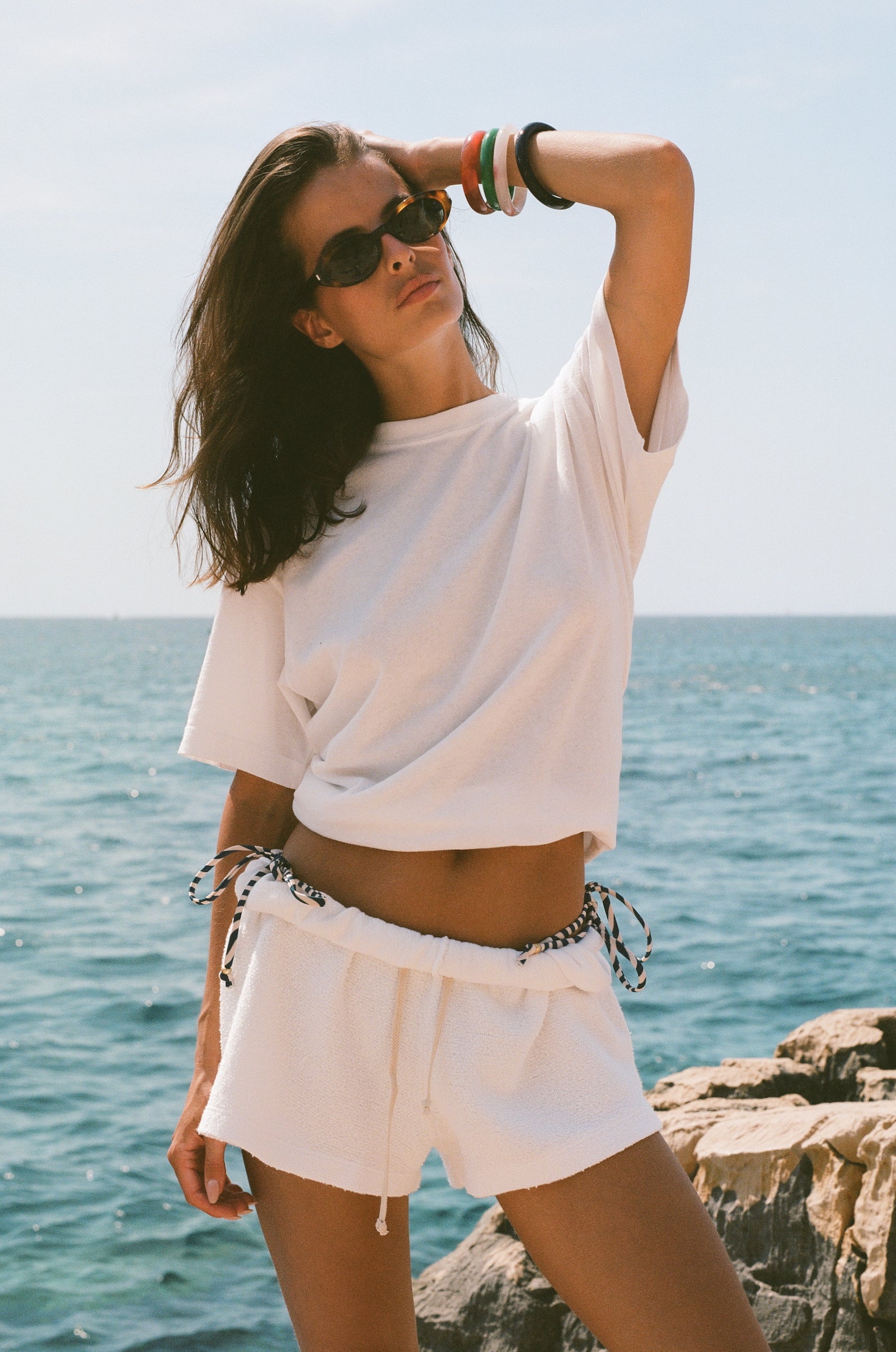 THE EVERYDAY SHORT IN WHITE BOUCLÉ STYLED WITH THE SLOUCHY TEE IN WHITE - the lady & the sailor