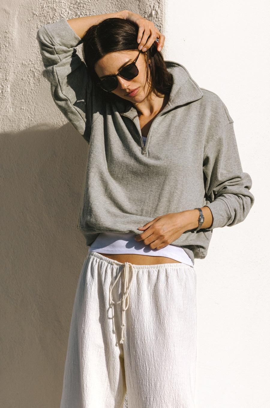 QUARTER ZIP SWEATSHIRT IN HEATHER GREY TERRY