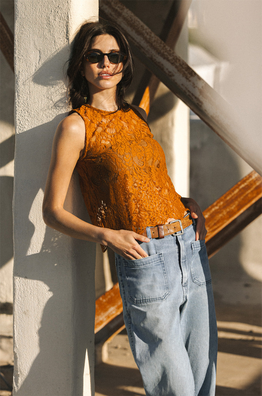 SCALLOPED LACE TANK IN BRONZE