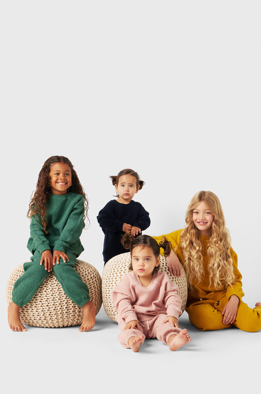 Kids Brentwood Sweatshirt in Petal Bouclé little lady & petit sailor