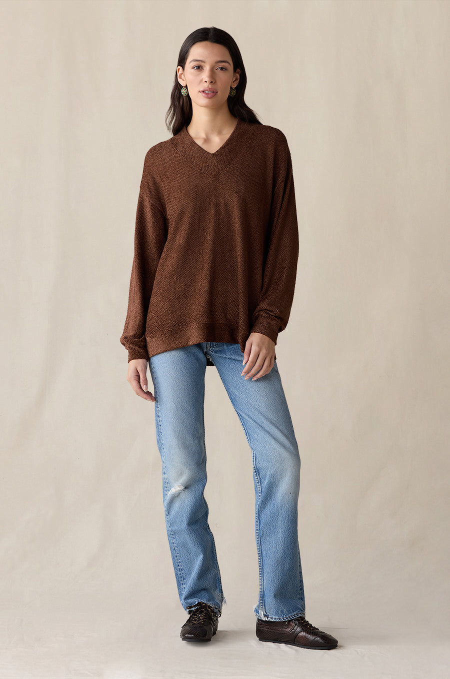 Relaxed V-Neck Pullover in chestnut chenille - the lady & the sailor