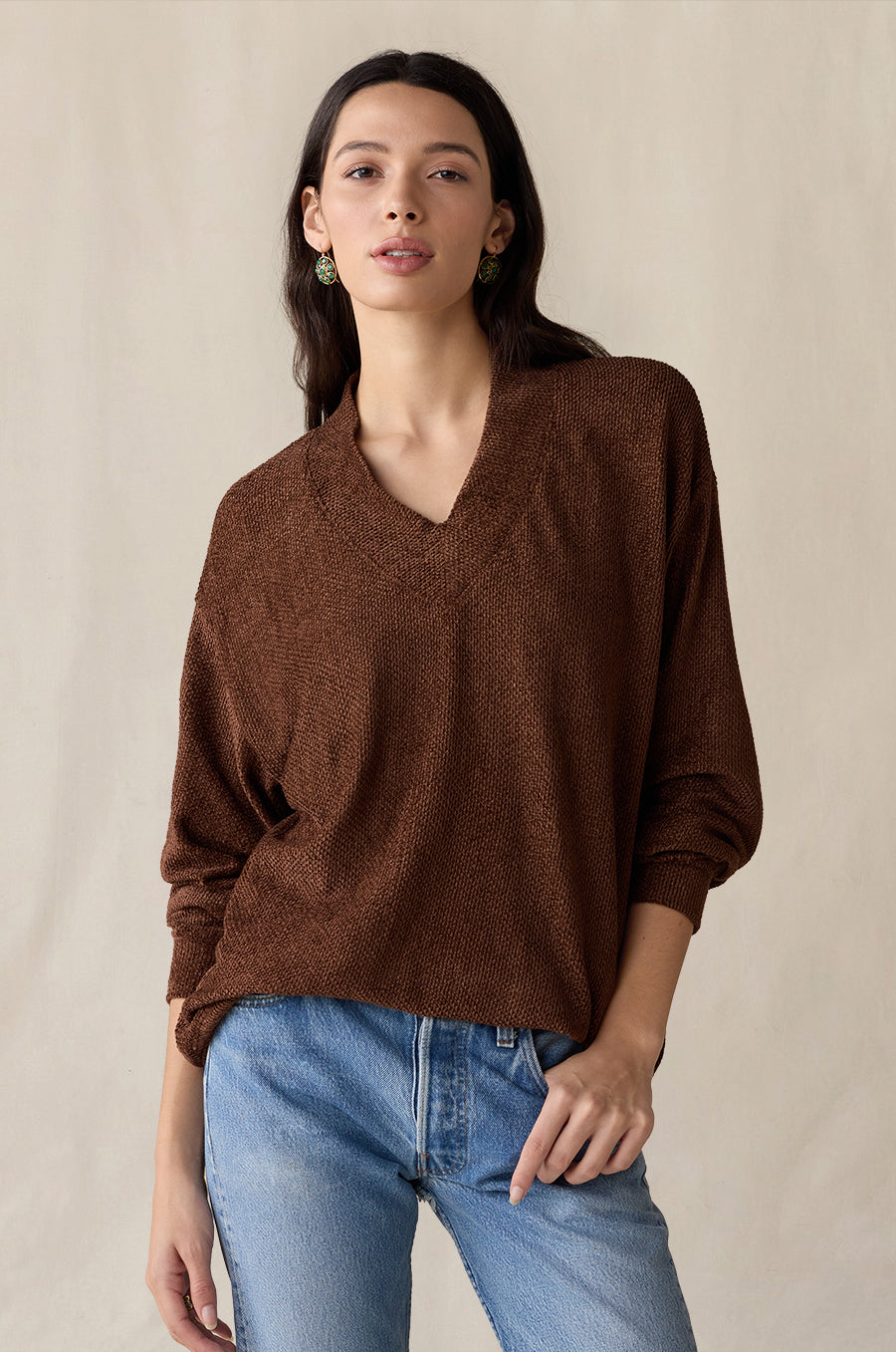 Relaxed V-Neck Pullover in chestnut chenille - the lady & the sailor
