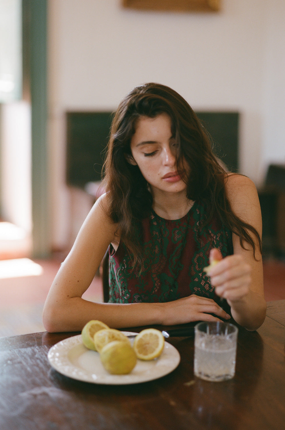 scalloped lace tank in plum - the lady & the sailor