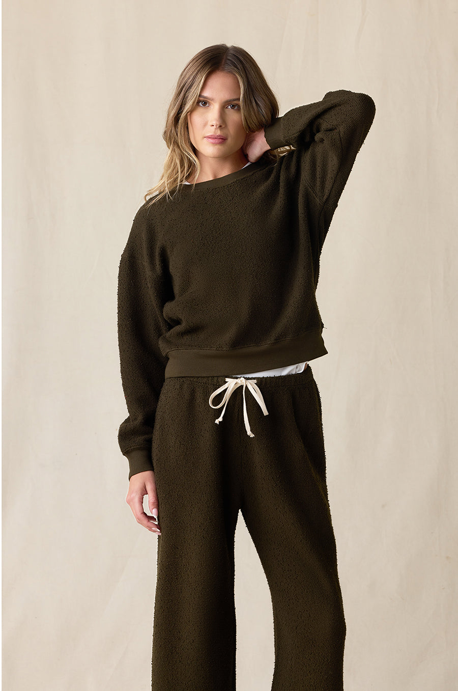 LE CLASSIQUE CREW IN MOSS BOUCLÉ