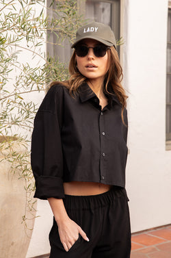 CROPPED BOXY BUTTON UP IN BLACK POPLIN