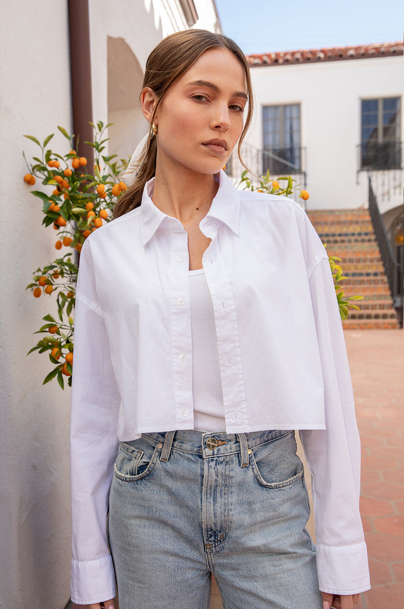 CROPPED BOXY BUTTON UP IN WHITE POPLIN
