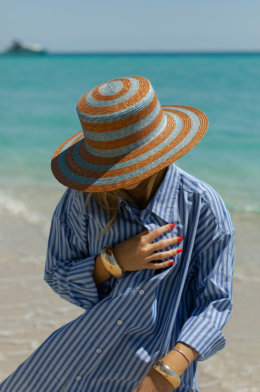 WIDE BRIM BOATER IN TEAL STRIPE