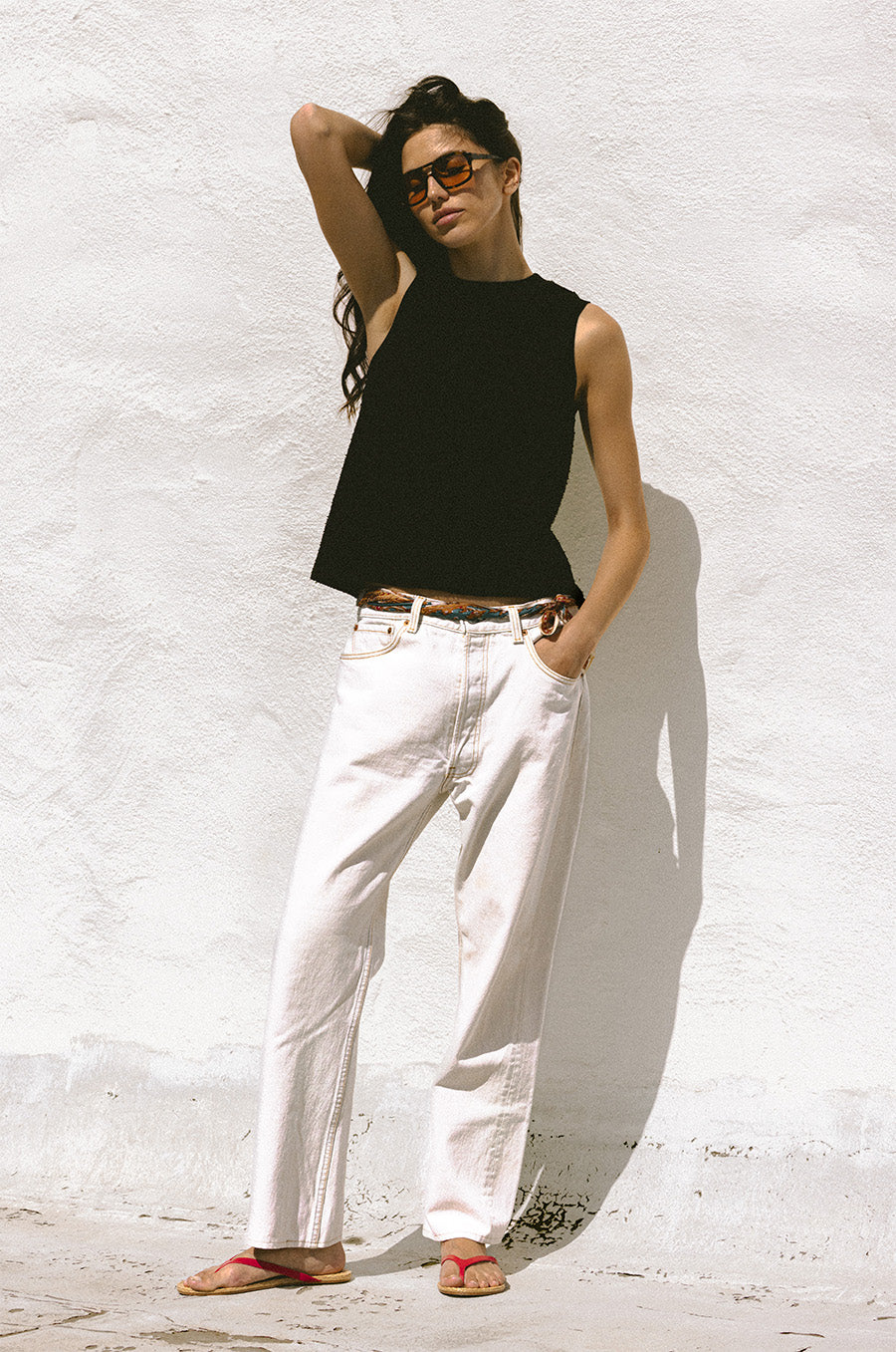 CREWNECK TANK IN BLACK BOUCLÉ