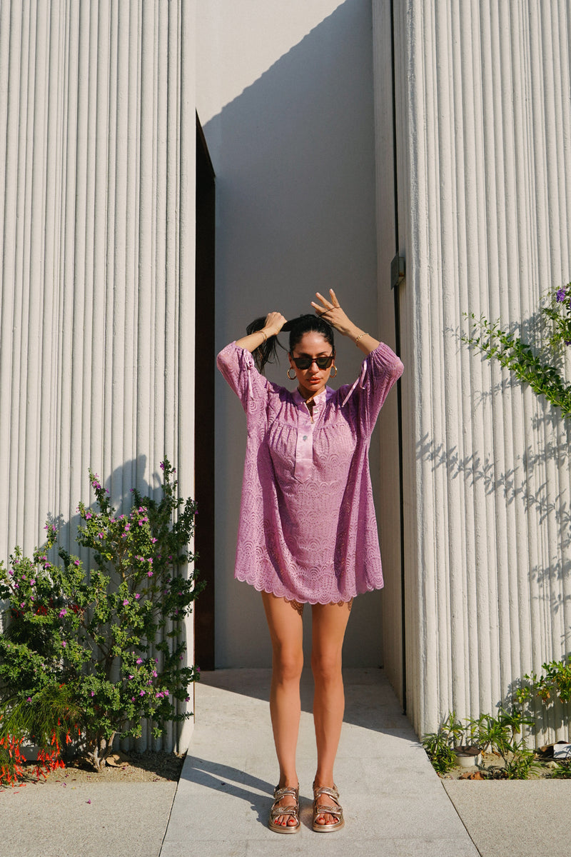 Model wearing Billow Sleeve Tunic Mini Dress in Lavender Lace.