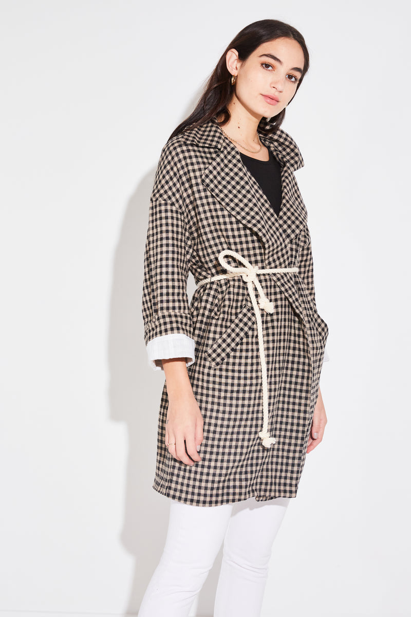 Model wearing the lady & the sailor Relaxed Collared Coat in Taupe Gingham