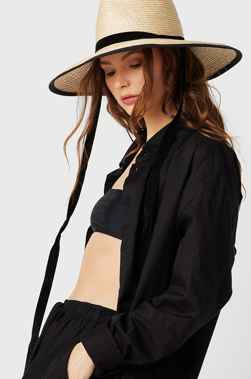 Model wearing the Ferruccio Vecchi Bella Rancher Hat in Natural + Black.